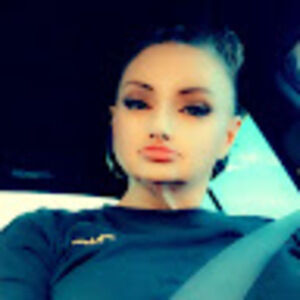 Meet your Posher, Samanthyia